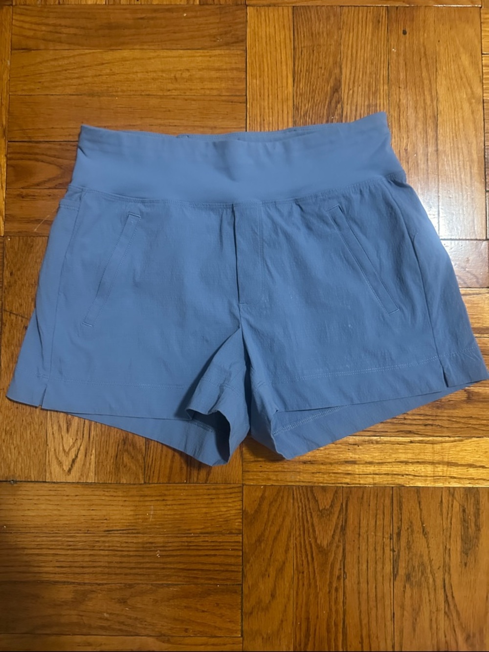 Athleta Trekkie North Shorts